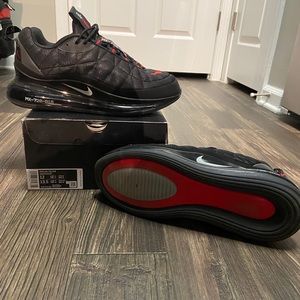 Air Max 720-818 size 12